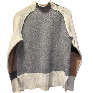 EUC Zaket & Plover Crewneck Sweater in Gray and Cream